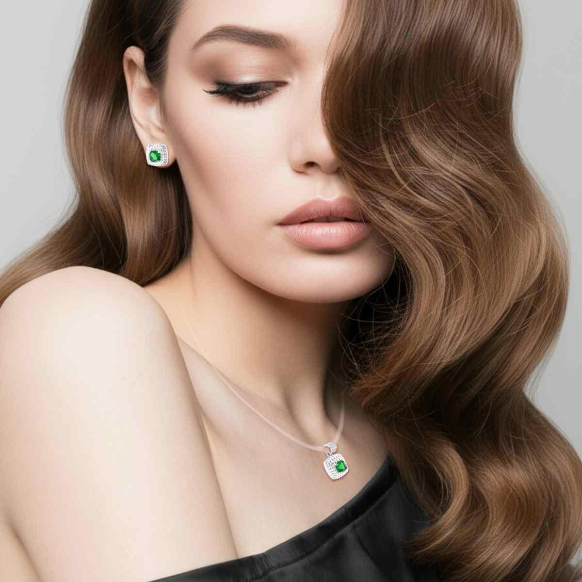 Parure Set Ciondolo e Orecchini Zircone Quadrato Verde Smeraldo contornato con Zirconi Bianco in ARGENTO 925 Galvanica Rodio