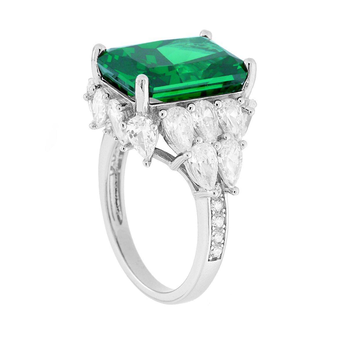 Anello Solitario Verde Smeraldo contornato da Cubic Zirconia Goccia Bianchi in ARGENTO 925 Galvanica Rodio