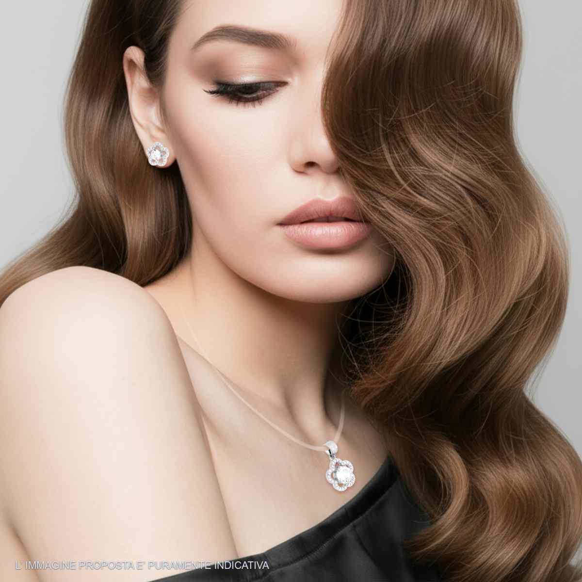 Parure Set Orecchini e Ciondolo Fiore con Tondo Bianco contornato da Cubic Zirconia Bianchi in ARGENTO 925 Galvanica Rodio